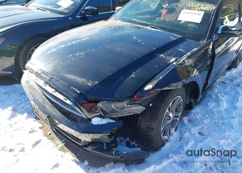 2014 Ford Mustang V6 Premium из США, поврежденный, VIN 1ZVBP8AM2E5209011